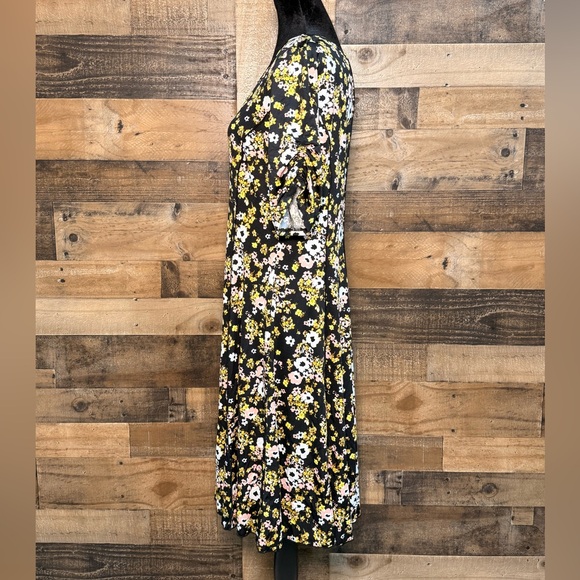 Sami & Jo Women's Black Yellow Floral Sumer Dress Flowy Size Large L AB 758 - Picture 3 of 6